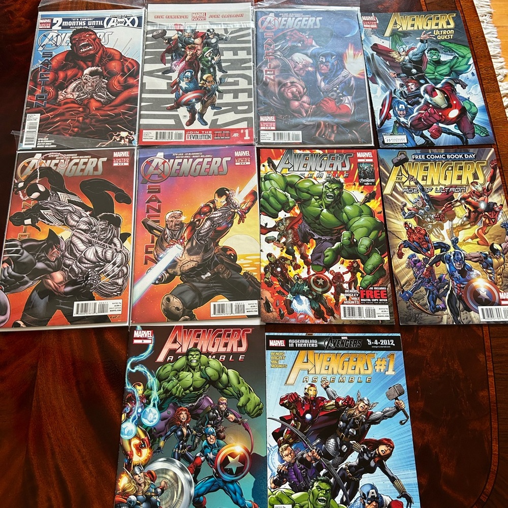 Marvel comic books Avengers set of 10
